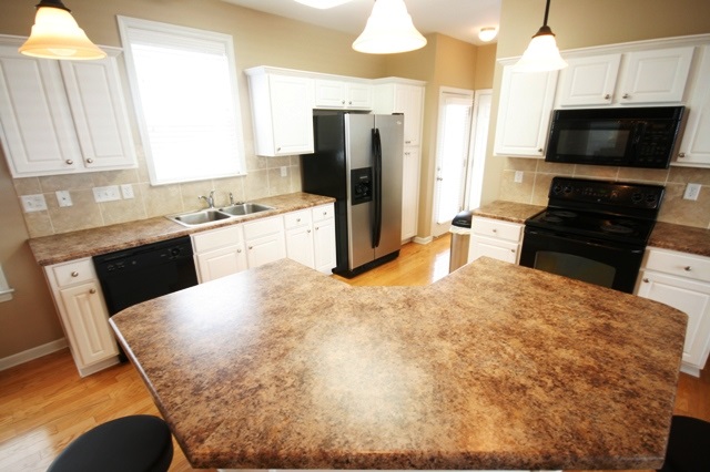 1379 Down River Dr, Memphis, TN 38103 photo 9