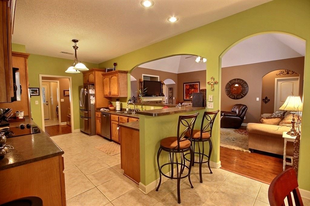 8242 Bartlett Gap Dr, Bartlett, TN 38133 photo 6