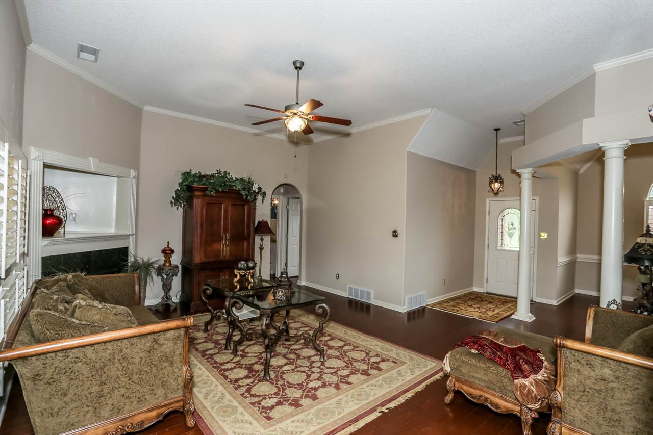 8490 Wolf Pine Ln, Bartlett, TN 38133 photo 5