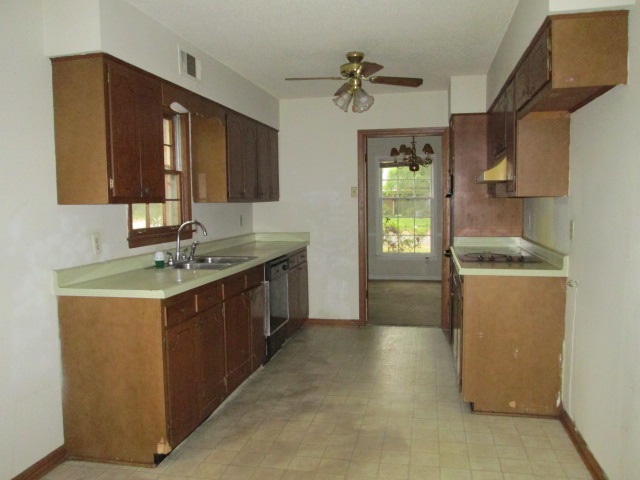5968 Macinness Dr, Memphis, TN 38119 photo 9
