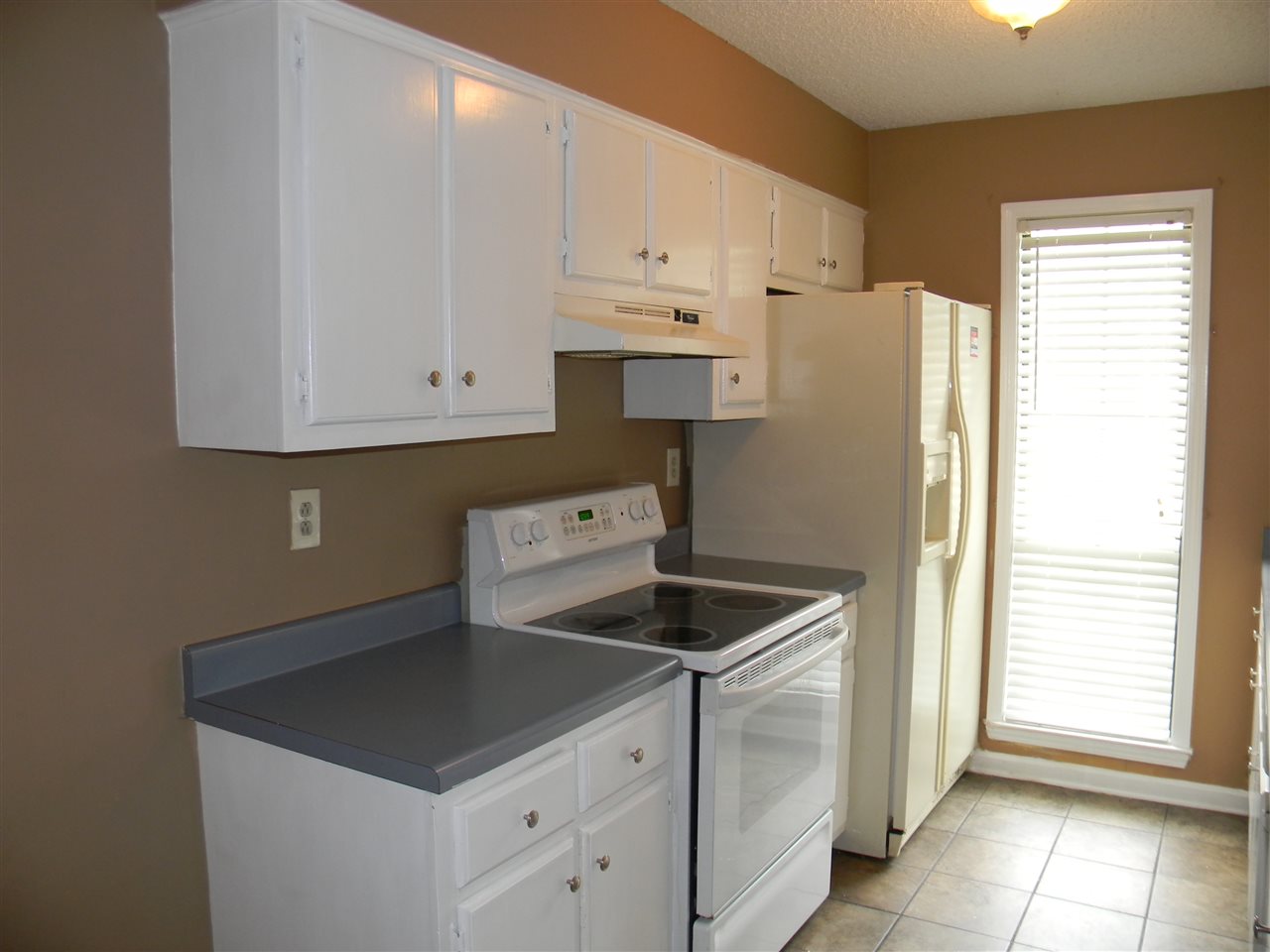6392 Barwick Dr, Bartlett, TN 38134 photo 8