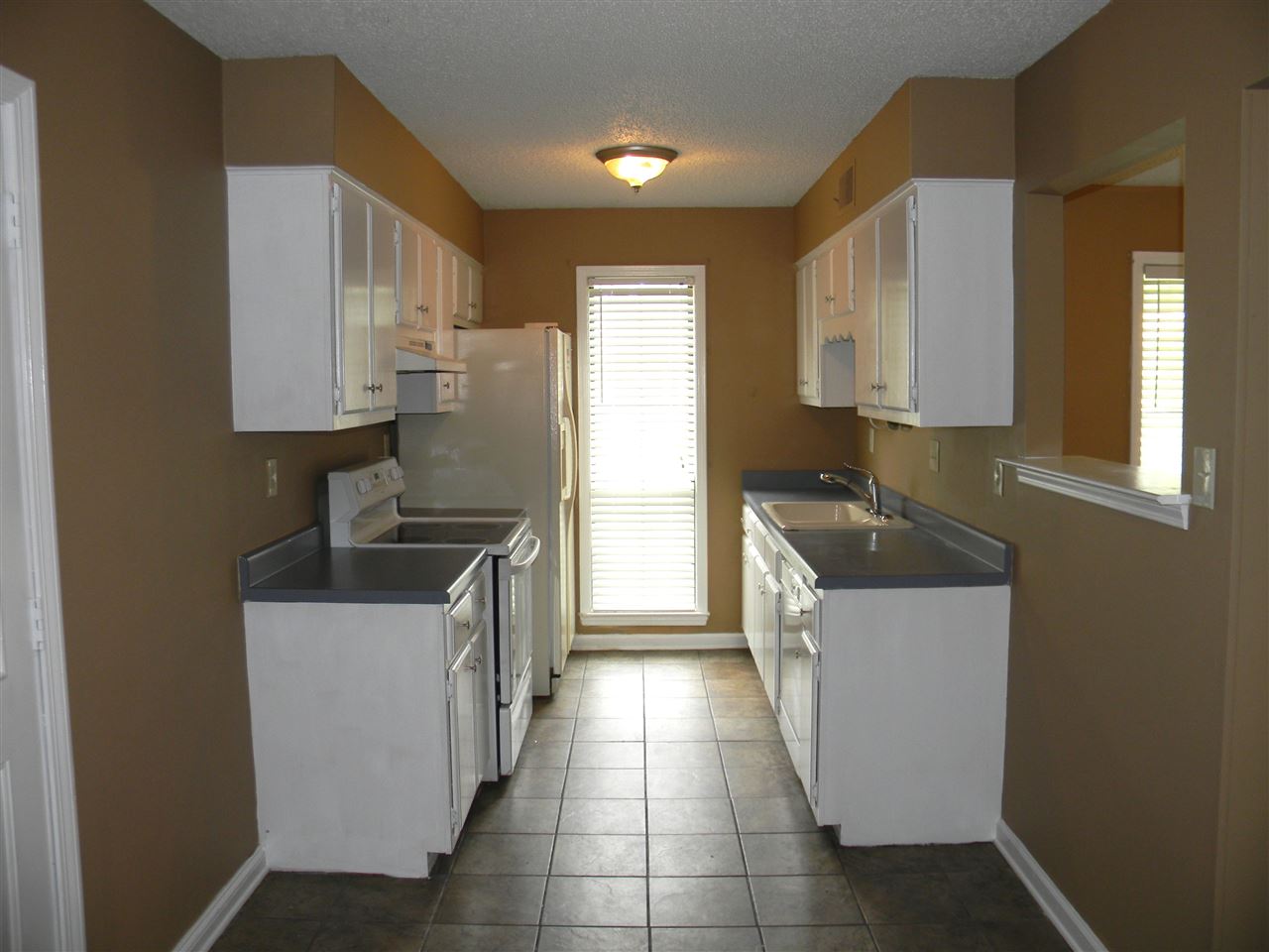 6392 Barwick Dr, Bartlett, TN 38134 photo 7