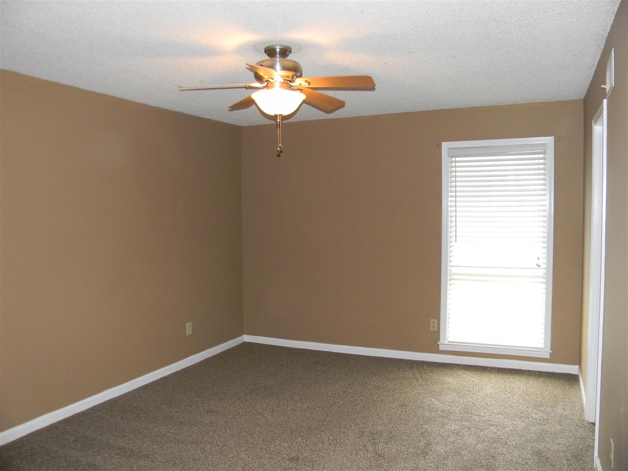 6392 Barwick Dr, Bartlett, TN 38134 photo 12