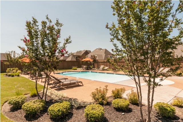 1355 Conser St, Collierville, TN 38017 photo 2