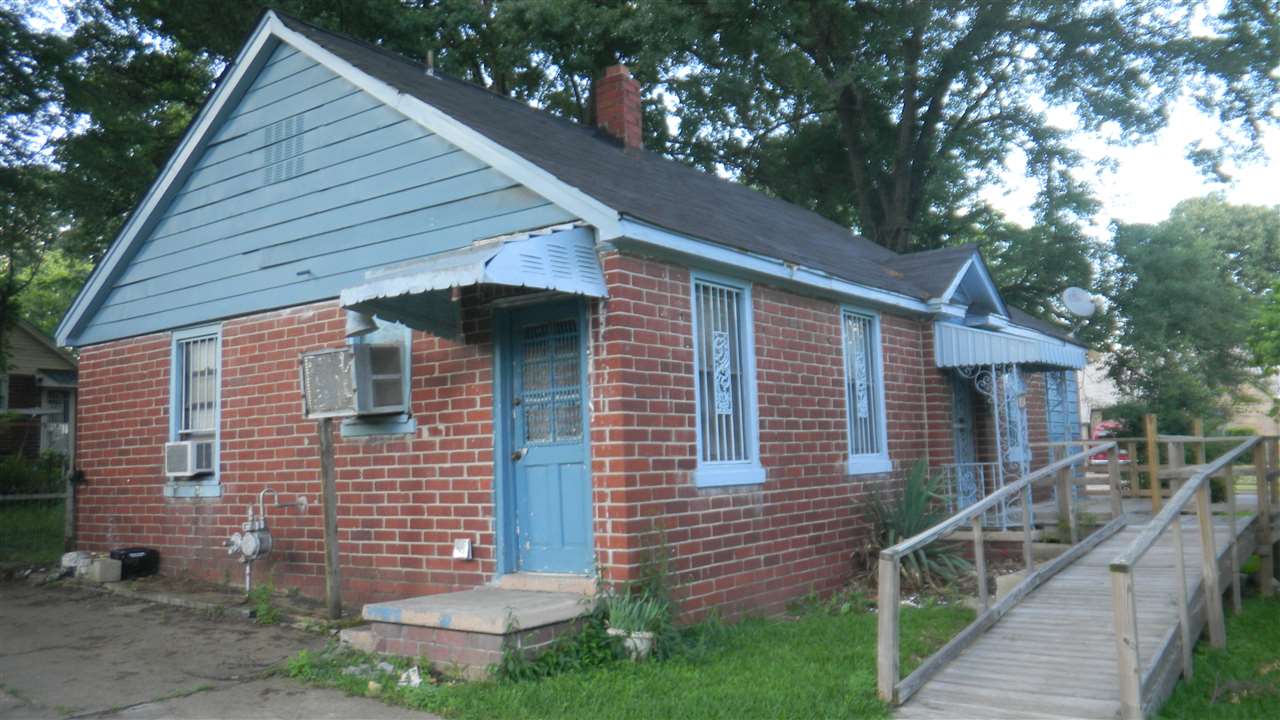 834 E Davant Ave, Memphis, TN 38106 photo 2