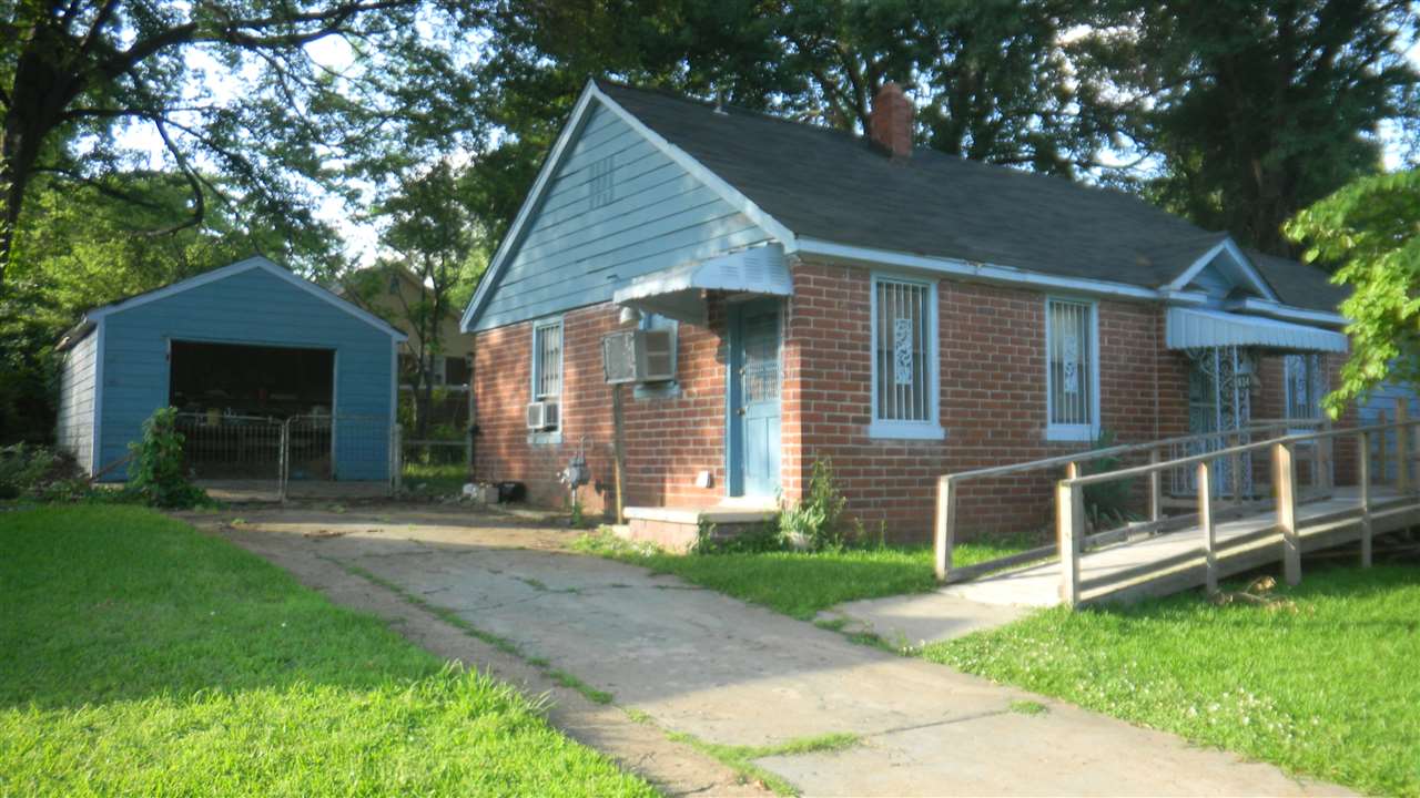 834 E Davant Ave, Memphis, TN 38106 photo 3