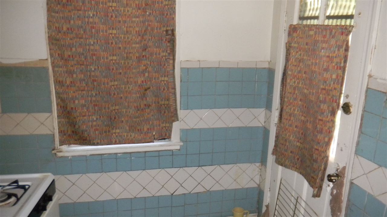834 E Davant Ave, Memphis, TN 38106 photo 8