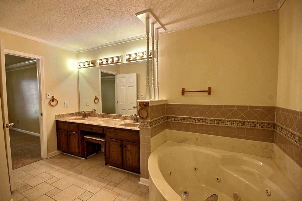 656 Silverman Dr, Collierville, TN 38017 photo 11