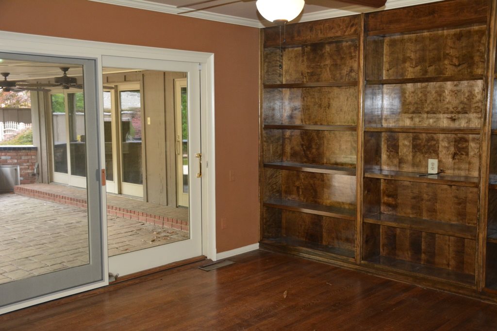 135 E Cherry Rd, Memphis, TN 38117 photo 10