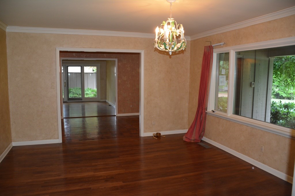 135 E Cherry Rd, Memphis, TN 38117 photo 5