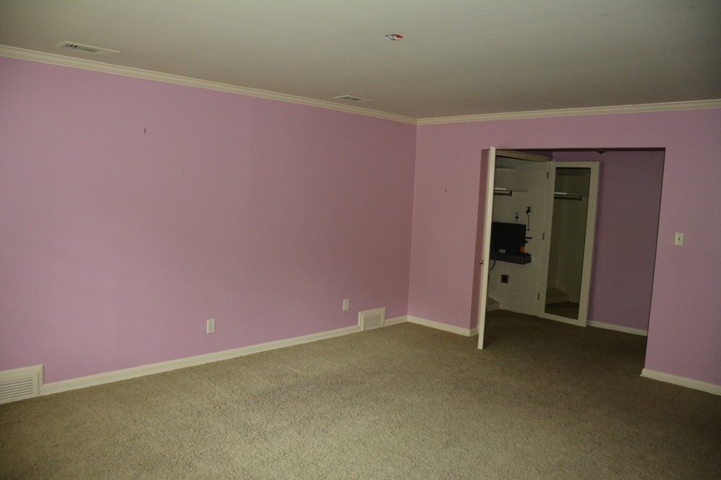 135 E Cherry Rd, Memphis, TN 38117 photo 11