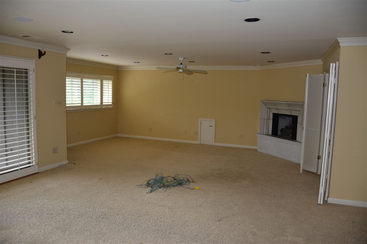 135 E Cherry Rd, Memphis, TN 38117 photo 14