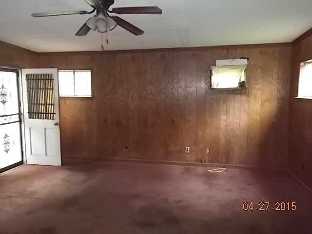 167 E Raines Rd, Memphis, TN 38109 photo 4