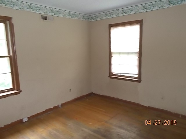 167 E Raines Rd, Memphis, TN 38109 photo 6