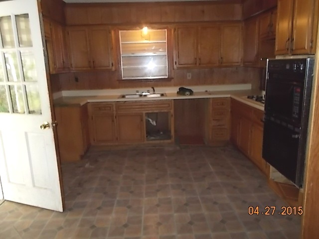 167 E Raines Rd, Memphis, TN 38109 photo 5