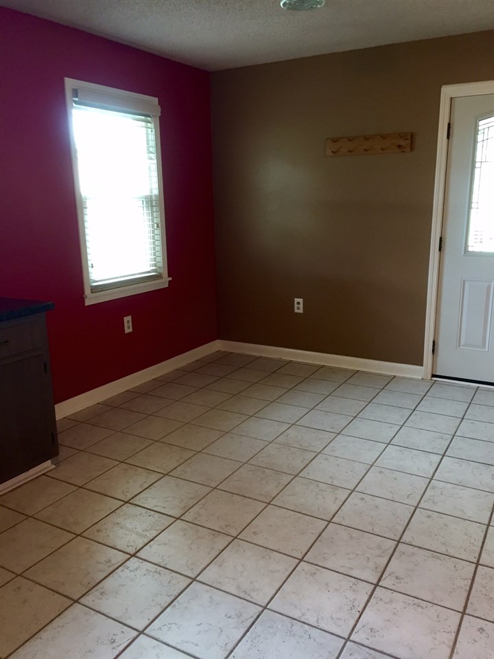 1434 Burnett Ln, Covington, TN 38019 photo 9
