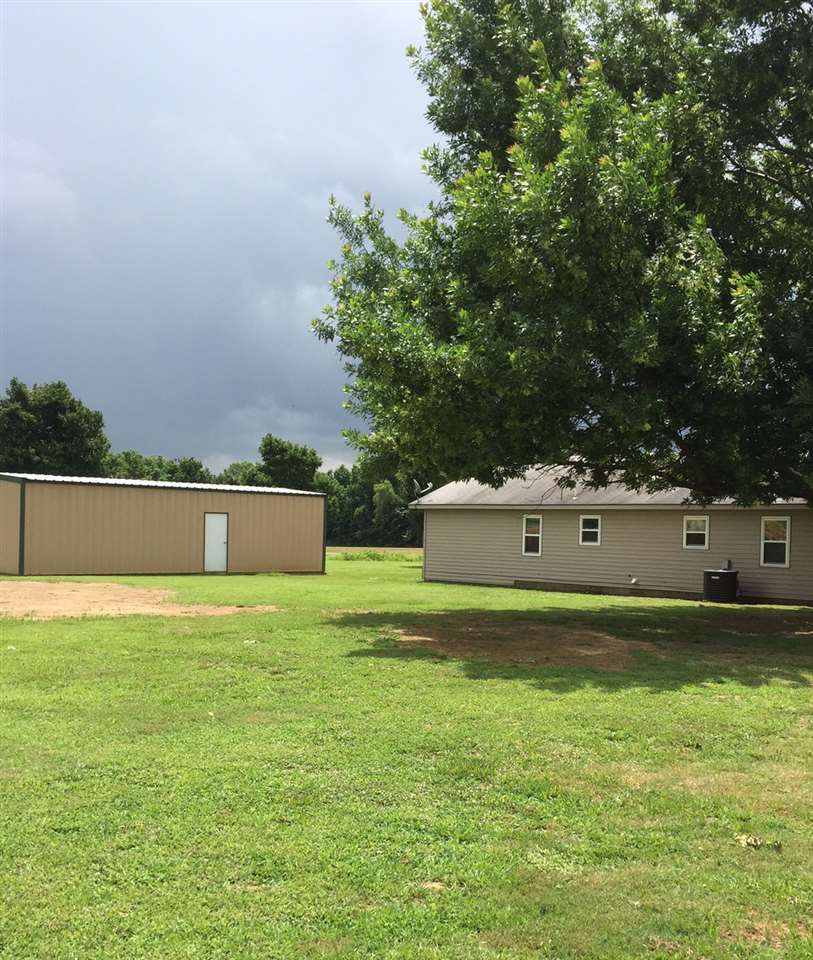1434 Burnett Ln, Covington, TN 38019 photo 2