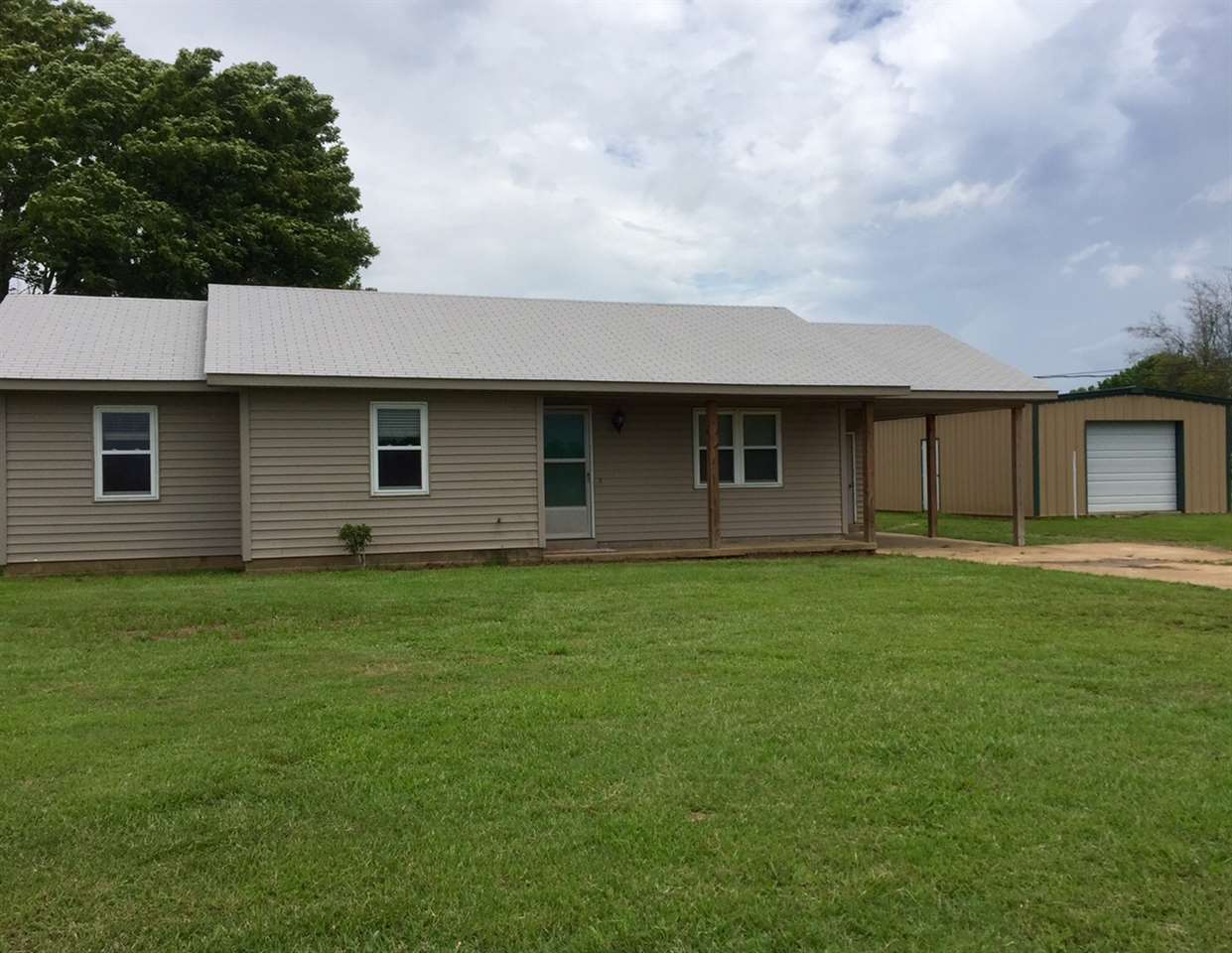 1434 Burnett Ln, Covington, TN 38019 photo 1