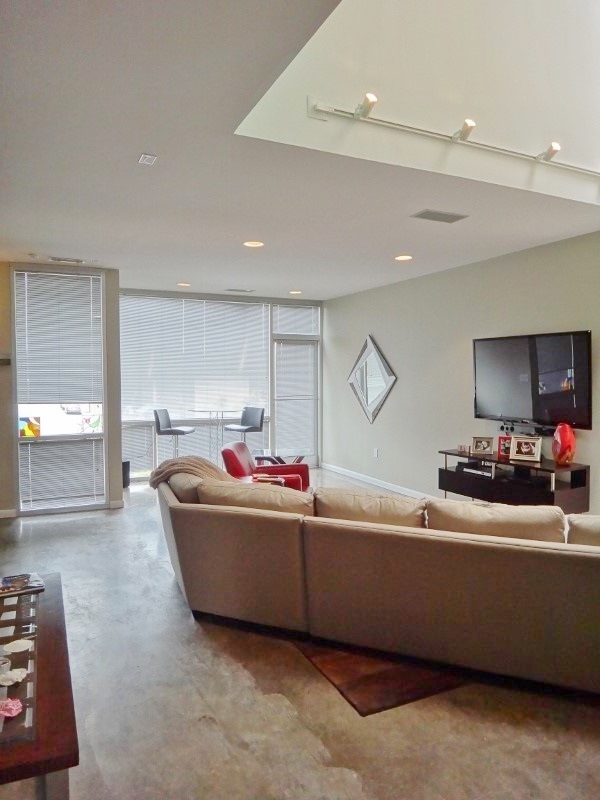 125 E G E Patterson Ave #102B, Memphis, TN 38103 photo 5