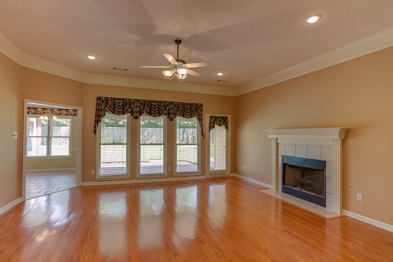 8951 Daisy Ellen Cv, Bartlett, TN 38133 photo 4