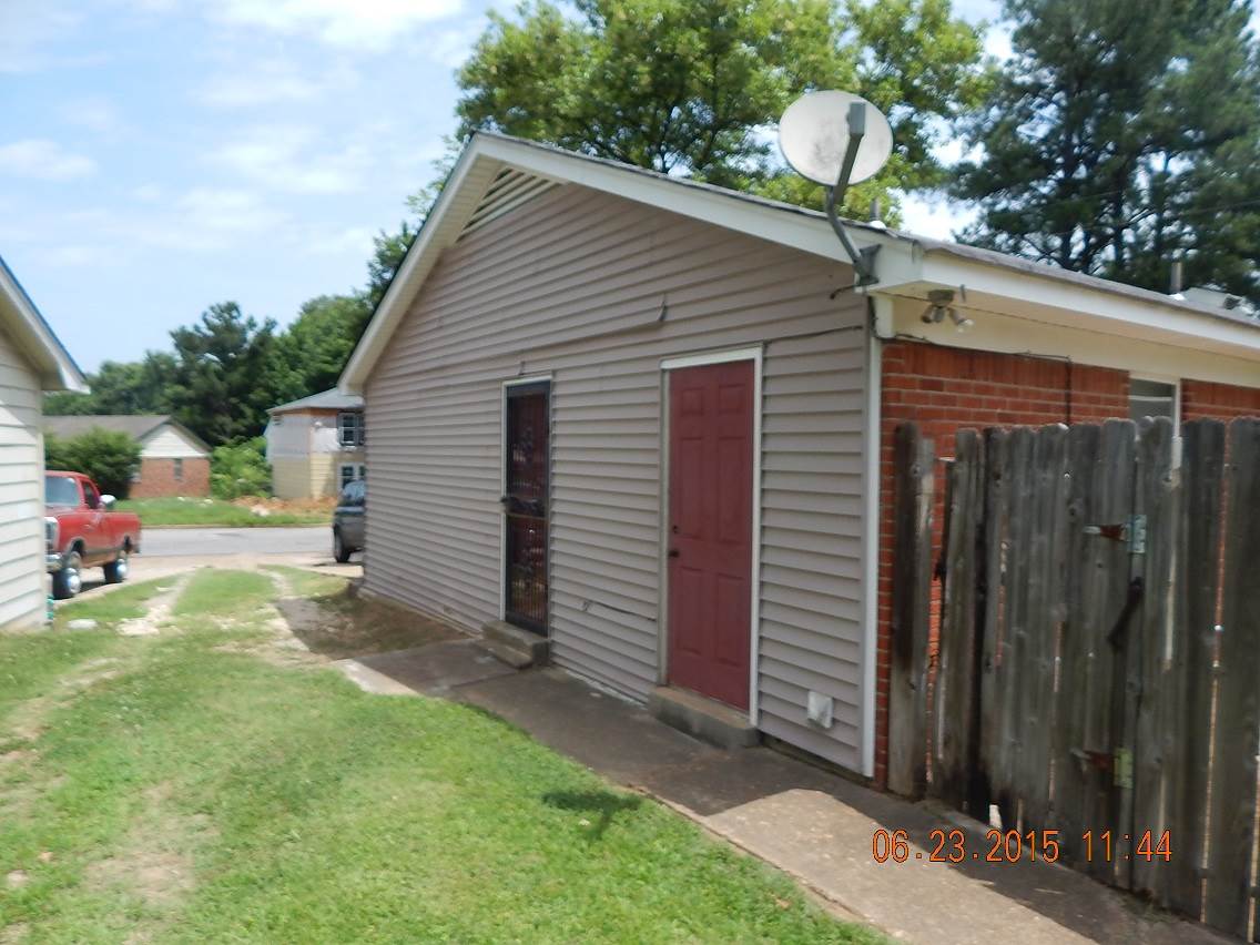 3665 Kipling Rd, Memphis, TN 38128 photo 2