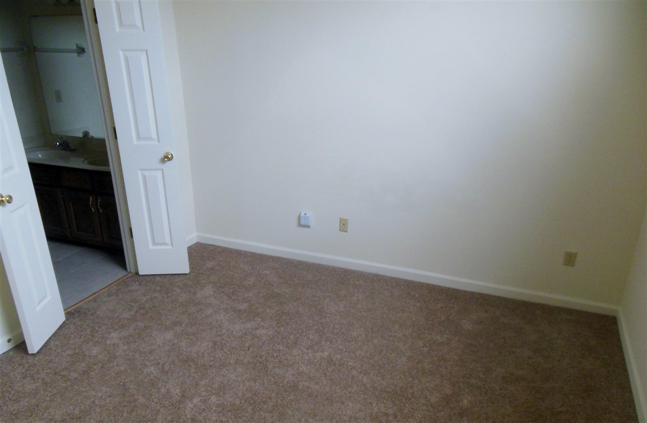 1856 Eagle Shore Dr, Cordova, TN 38016 photo 3