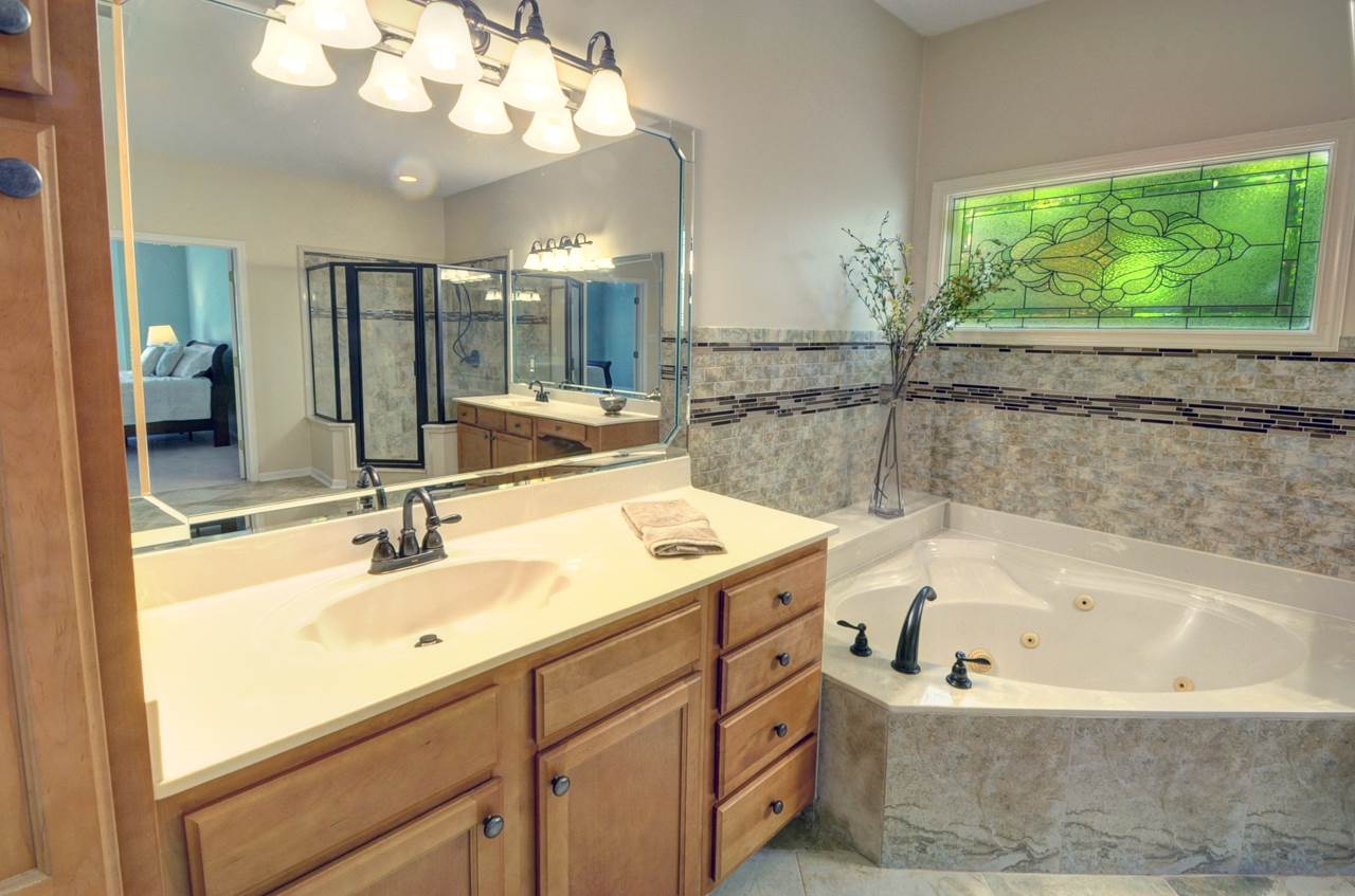 984 Collingham Cv, Collierville, TN 38017 photo 14