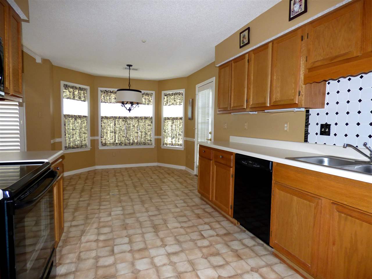 7431 Overcreek Ln, Bartlett, TN 38133 photo 13