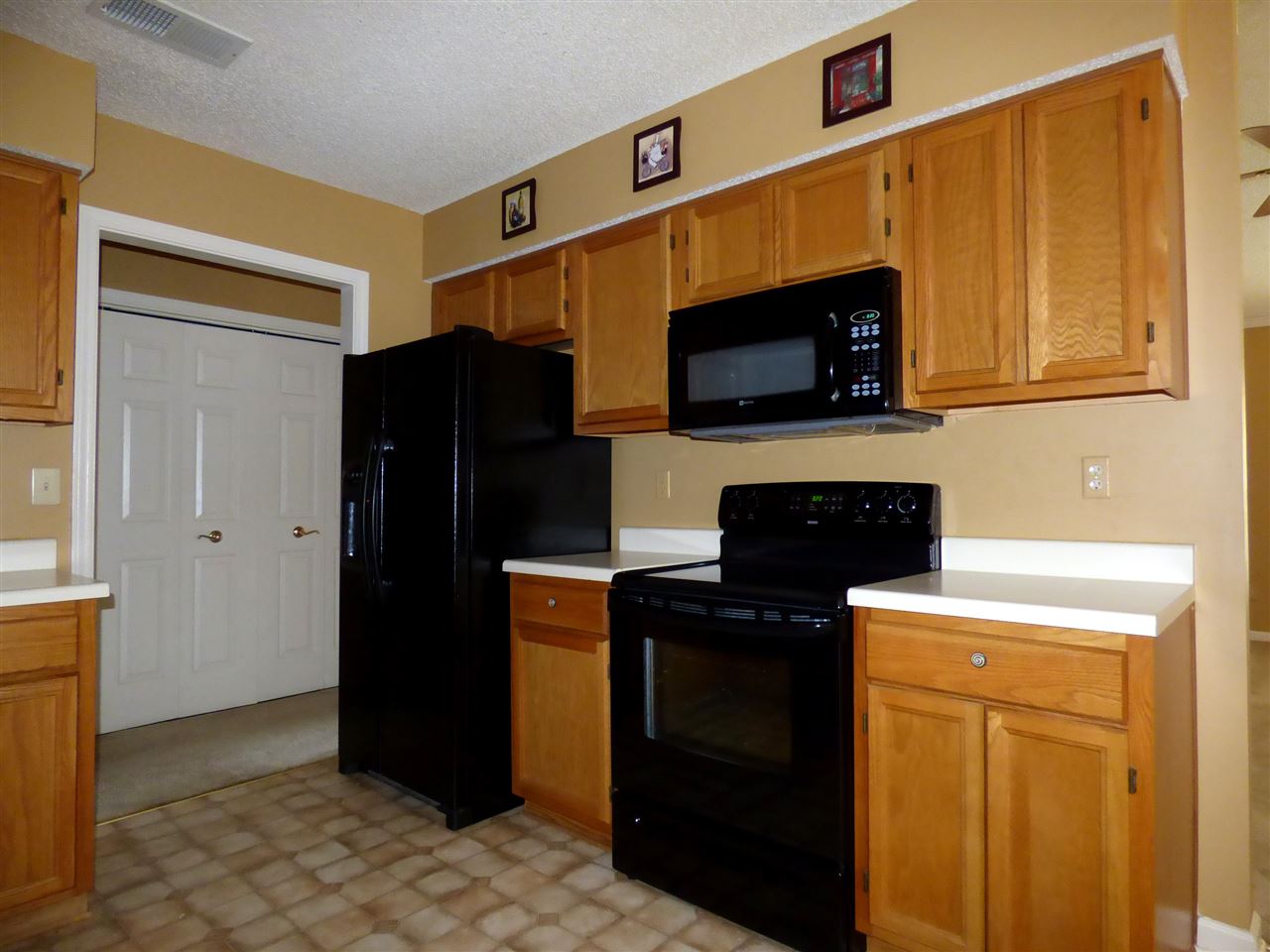 7431 Overcreek Ln, Bartlett, TN 38133 photo 11