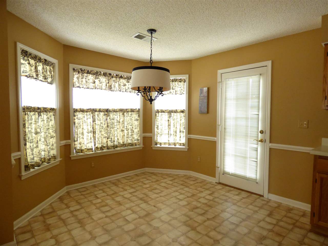 7431 Overcreek Ln, Bartlett, TN 38133 photo 8