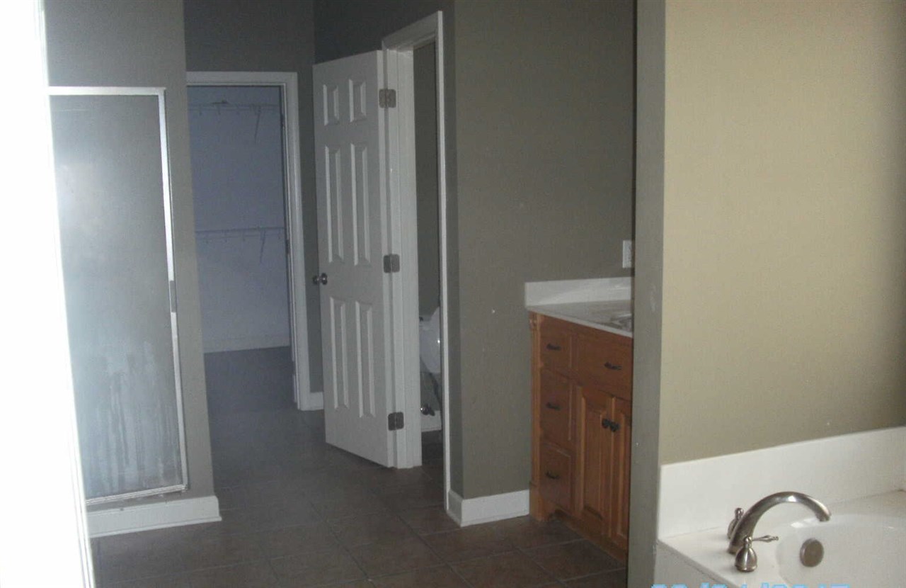 145 Henderson Rd, Jackson, TN 38305 photo 13
