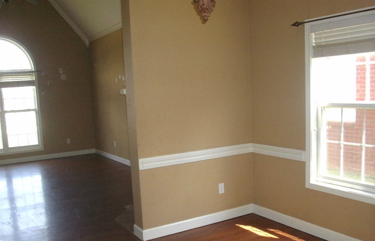 145 Henderson Rd, Jackson, TN 38305 photo 6