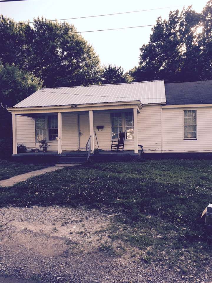 1009 Douglas St, Covington, TN 38019 photo 1