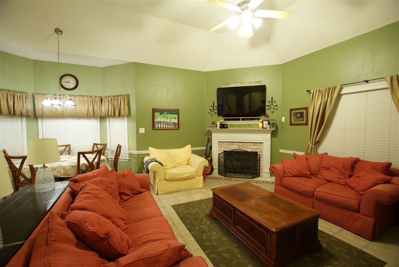 358 Fleets Hill Dr, Cordova, TN 38018 photo 9