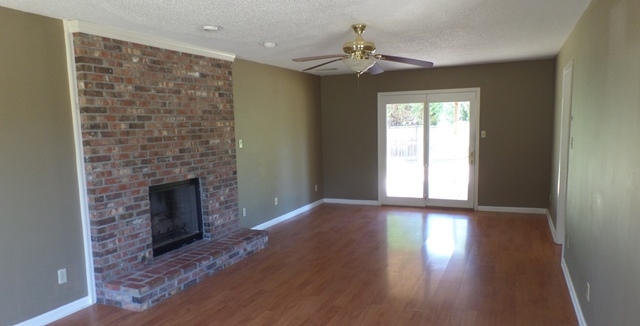 283 Parker Dr, Jackson, TN 38305 photo 9