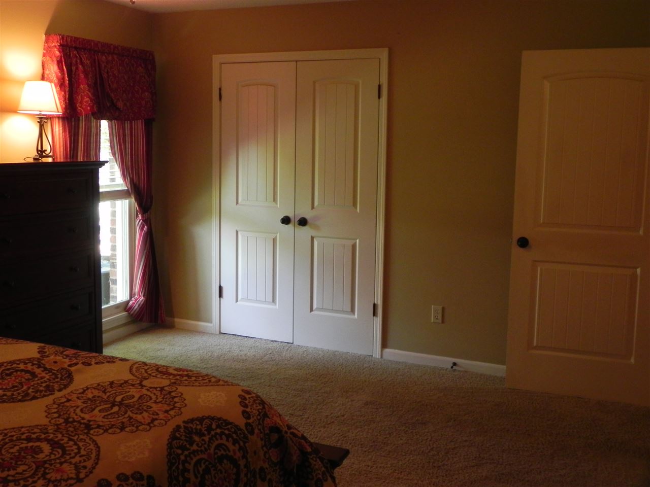 1042 Moorefield Rd, Collierville, TN 38017 photo 14