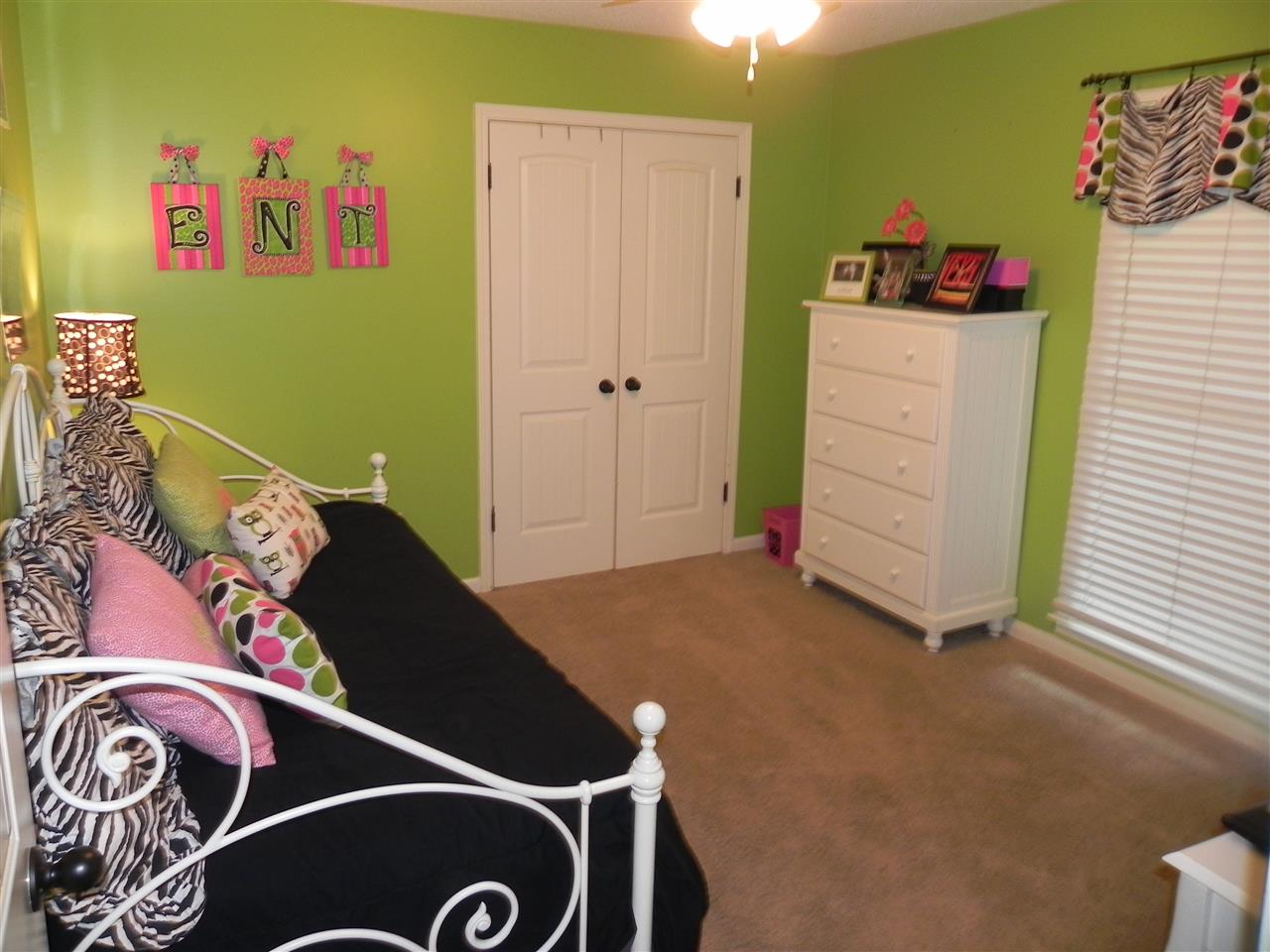 1042 Moorefield Rd, Collierville, TN 38017 photo 15