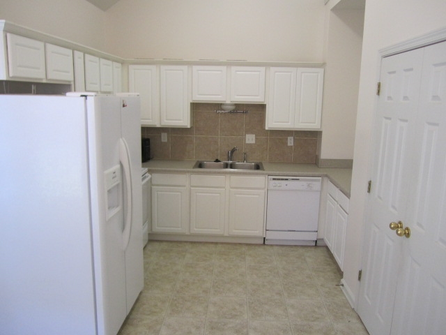 953 Bending Pine Ln, Cordova, TN 38018 photo 3