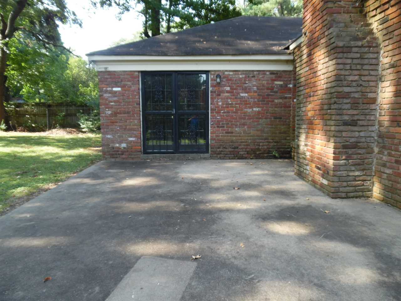 2974 Glengarry Rd, Memphis, TN 38128 photo 3