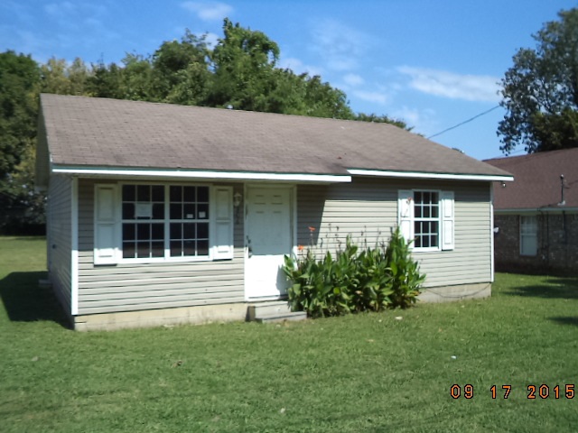 406 Baxter Ave, Covington, TN 38019 photo 1
