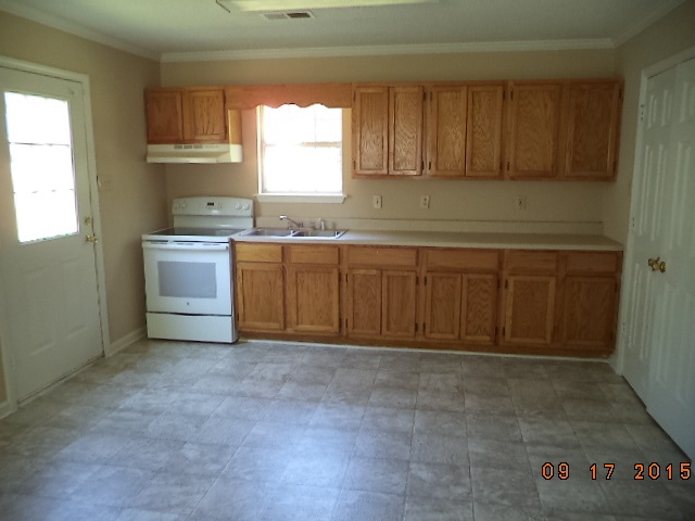 406 Baxter Ave, Covington, TN 38019 photo 6