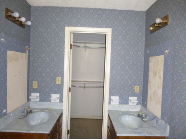 4875 Barkshire Dr, Memphis, TN 38141 photo 6