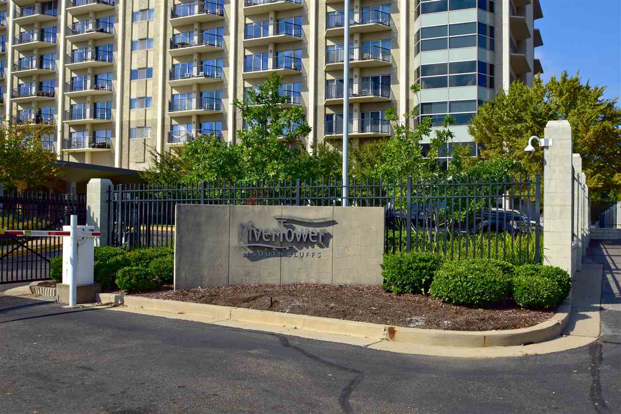 655 Riverside Dr #1003A, Memphis, TN 38103 photo 2