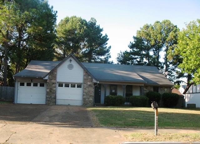 7350 Doncaster Ln, Memphis, TN 38125 photo 1