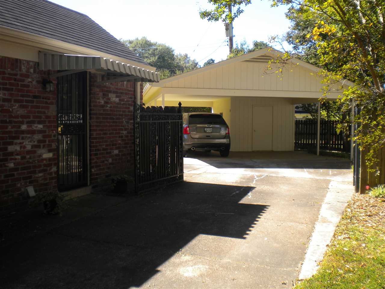 2993 Eagle Dr, Memphis, TN 38115 photo 2