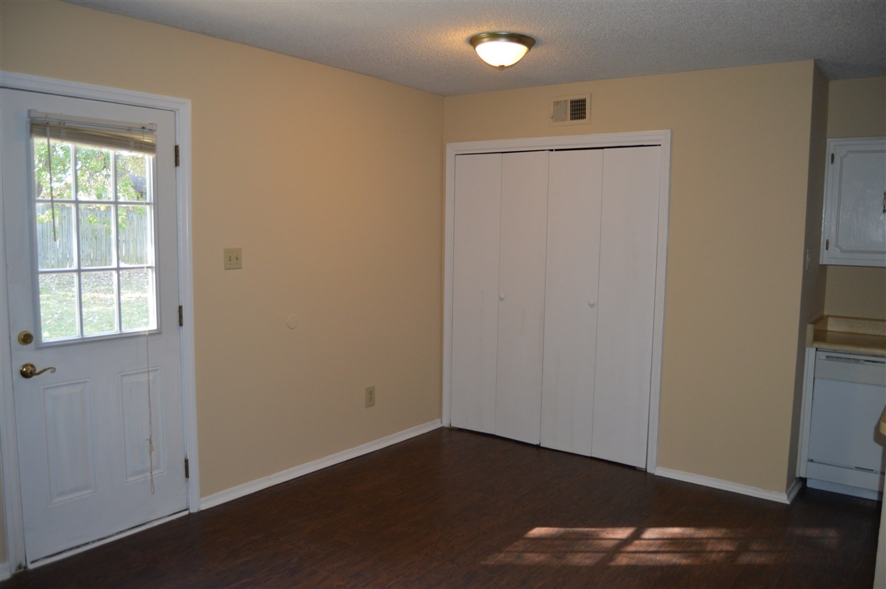3053 Leeridge Dr, Bartlett, TN 38134 photo 9
