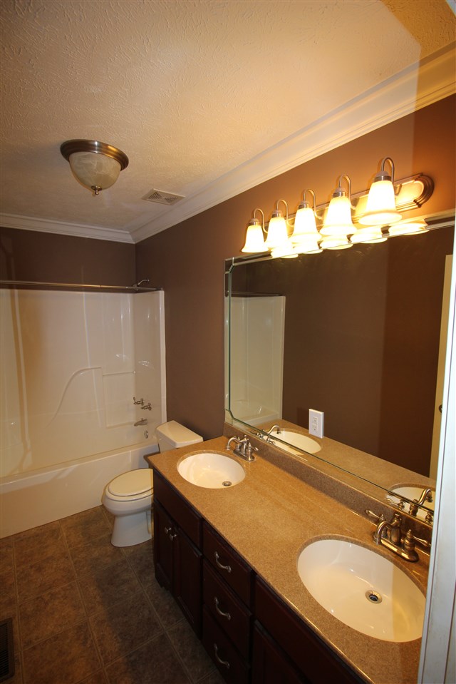120 S Erin Ln E, Ramer, TN 38367 photo 8