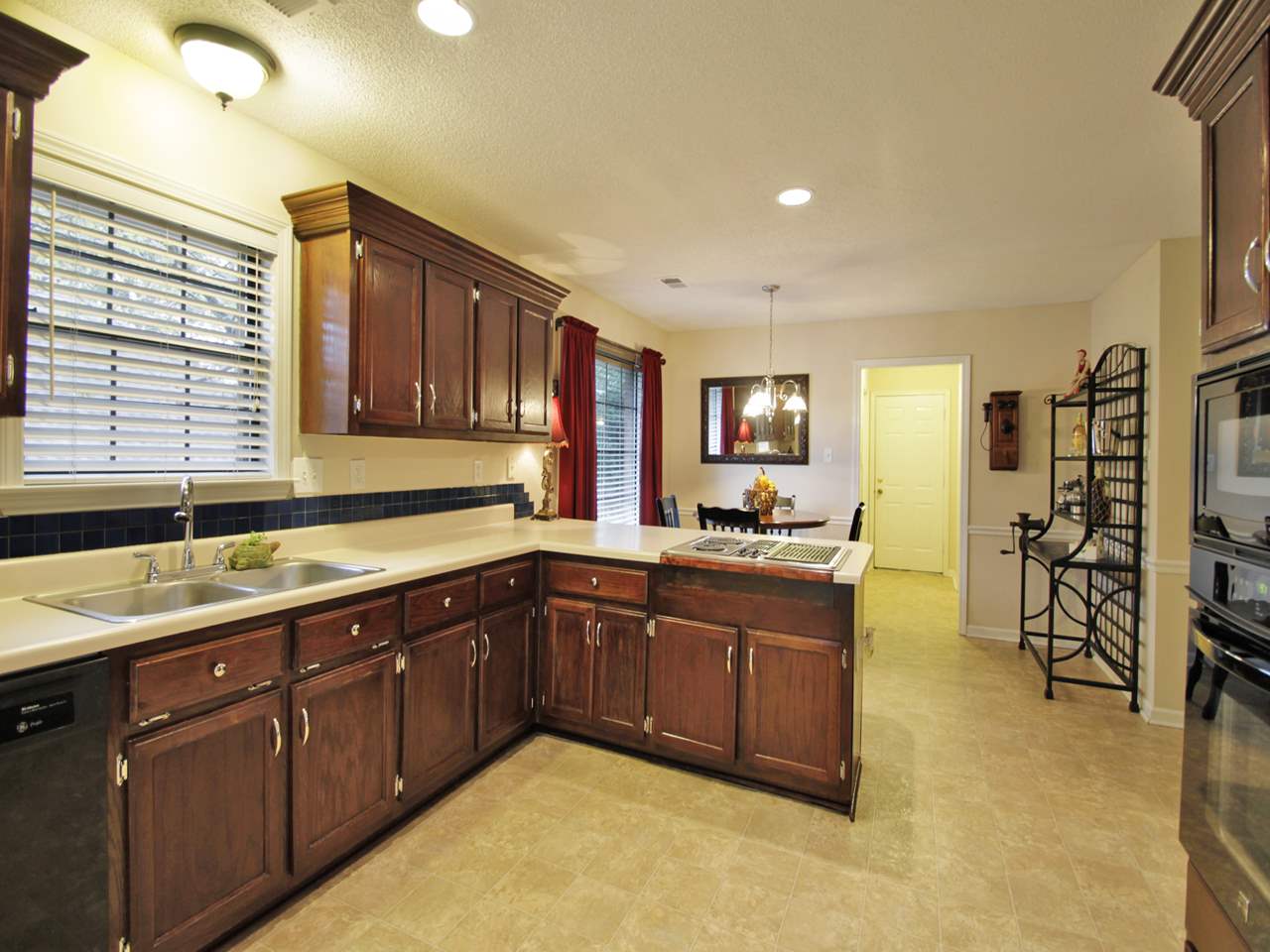 6584 Baird Cv, Bartlett, TN 38135 photo 8