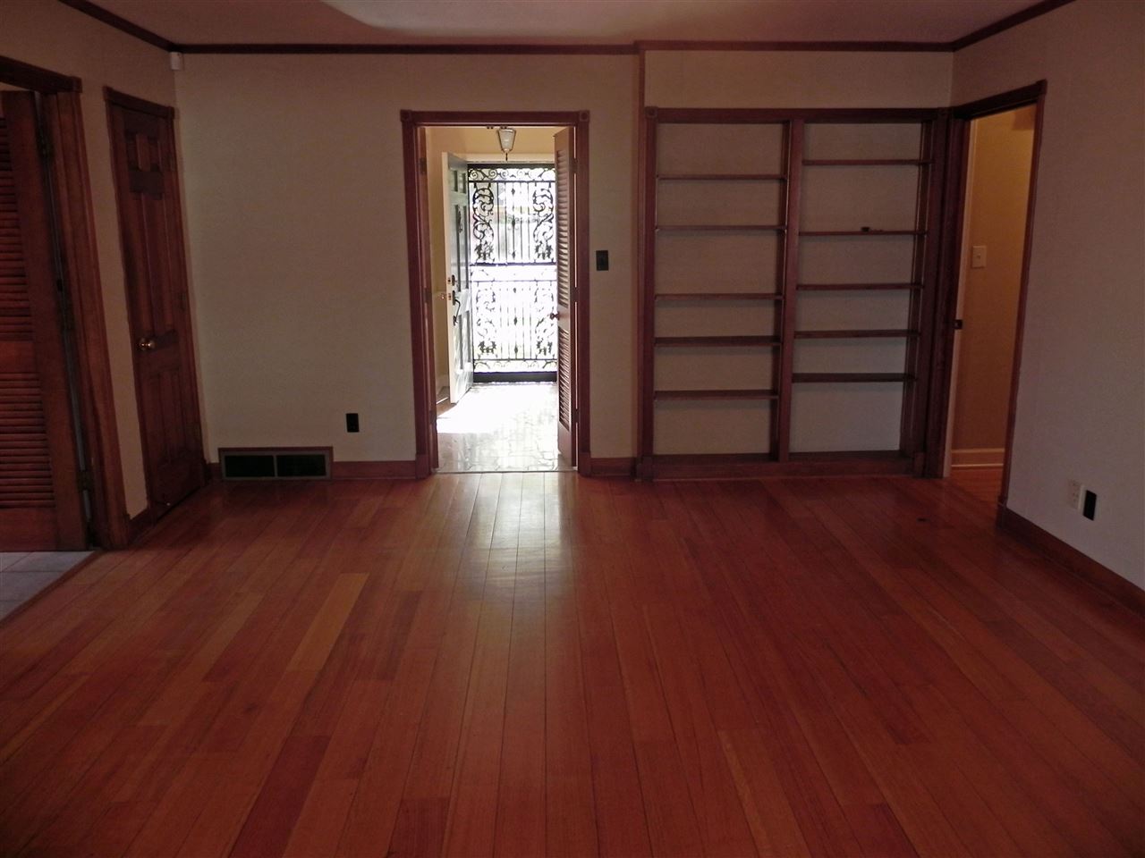 5746 Redding Ave, Memphis, TN 38120 photo 7