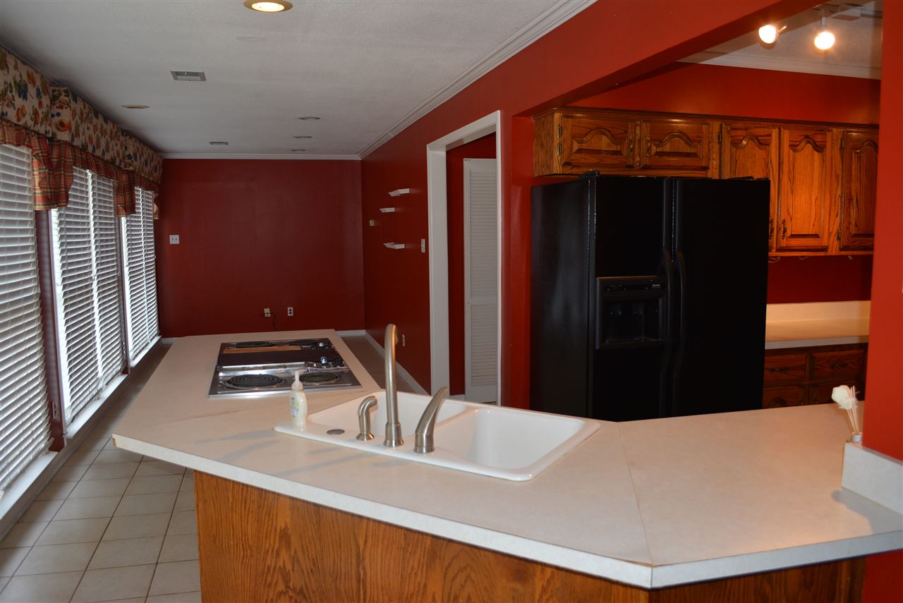 6120 Ivanhoe Rd, Bartlett, TN 38134 photo 5